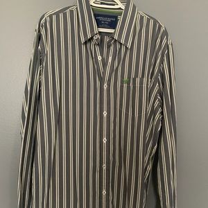 American eagle button down